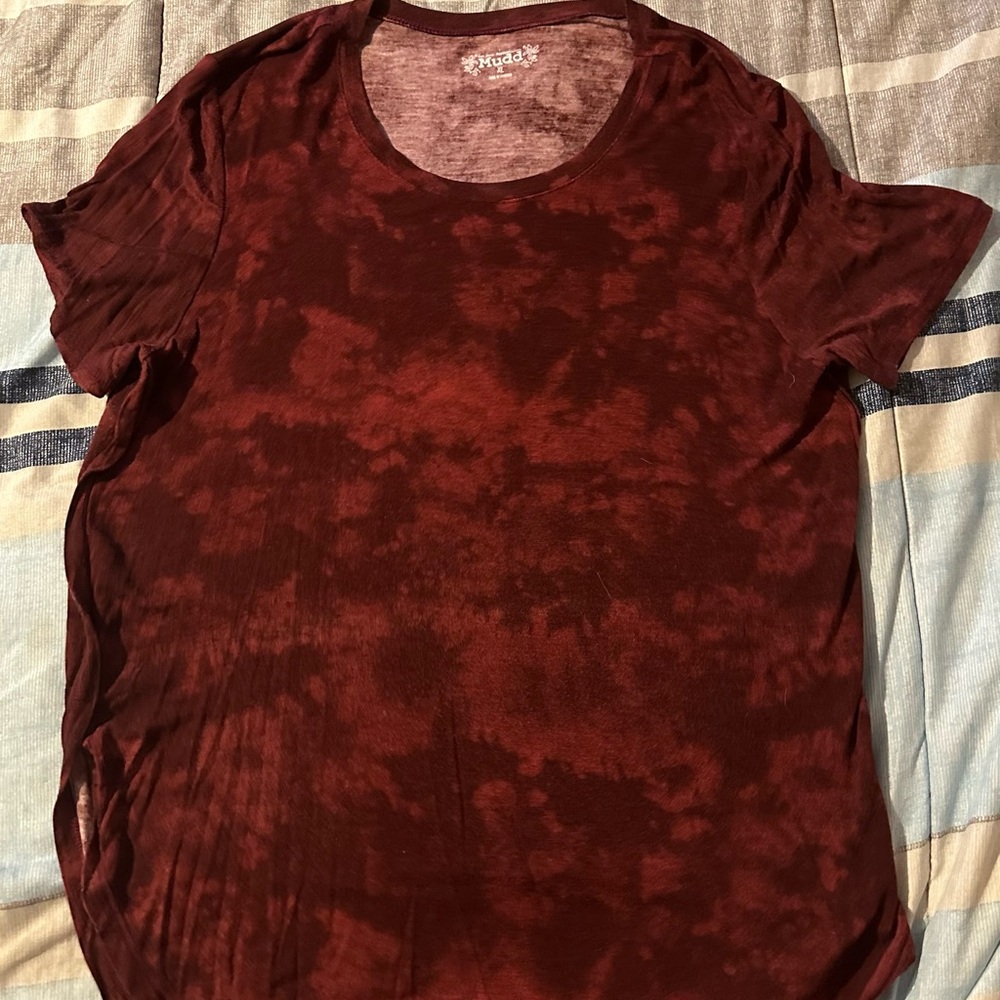 Mudd Red Short Sleeve Tee with Unique Pattern